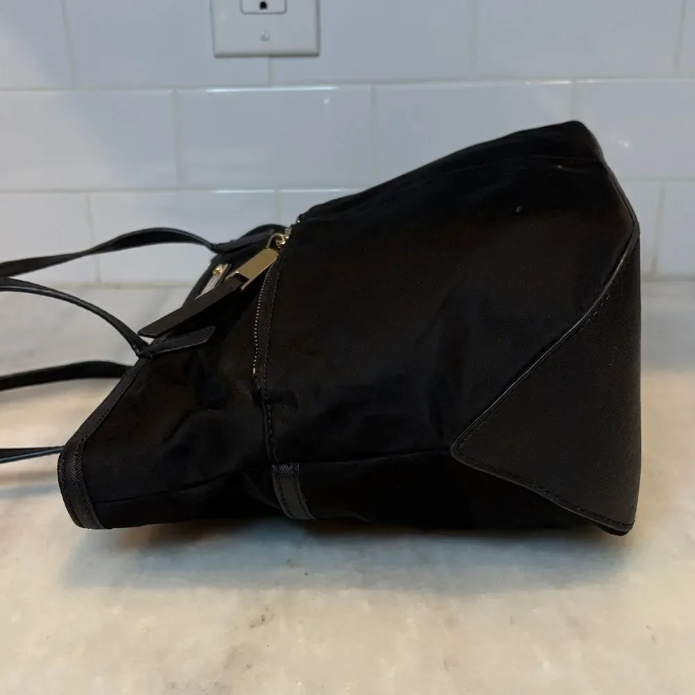 Michael Kors Kempton Medium Pocket Tote Bag